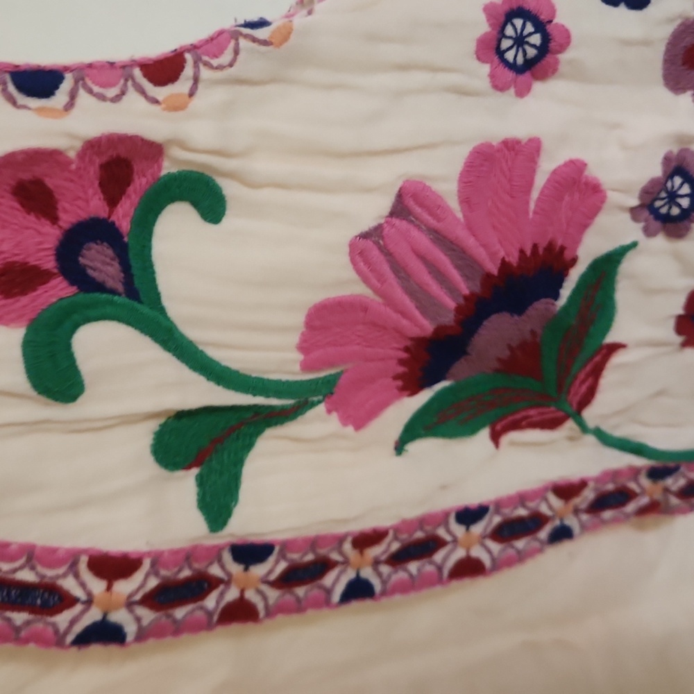 Zara Cream Embroidered Floral Vest - Picture 3 of 4